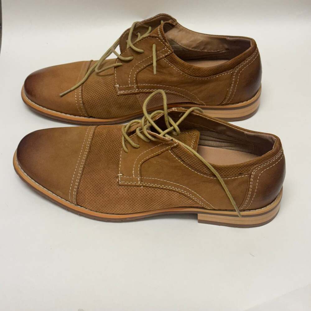 Steve Madden Men's Chays Brown Perforated Leather Cap Toe Oxford Shoes 10 - Picture 2 of 8